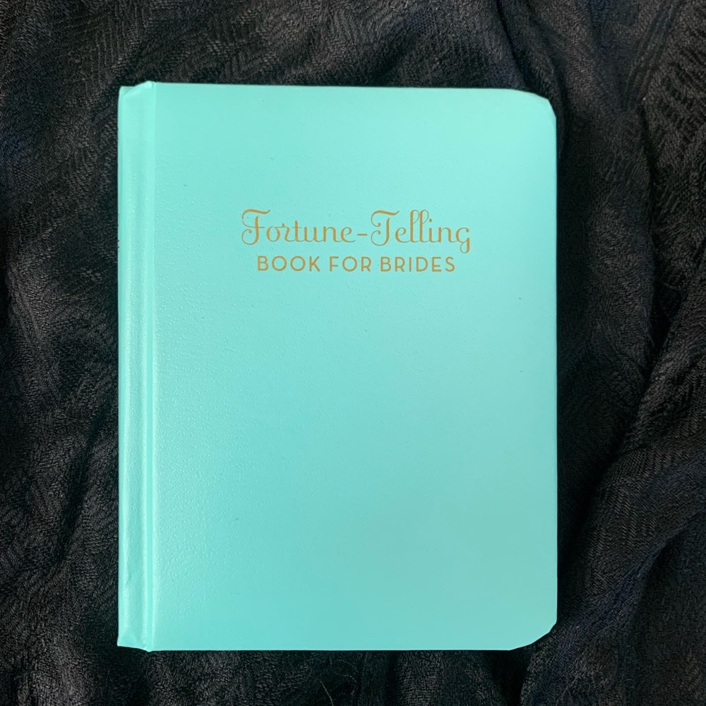 🌸Fortune-Telling Book for Brides - Picture 2 of 5